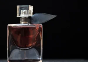 10 perfumes do Boticário bons, baratos e que fixam por horas